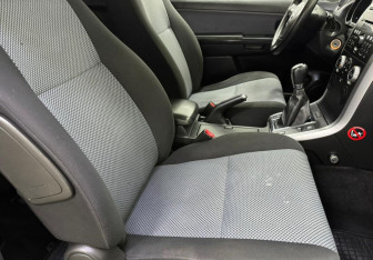 Подержанный автомобиль Suzuki Grand Vitara 2006 года (9 фото)