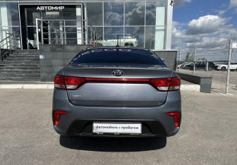 Подержанный автомобиль Kia Rio Sedan 2020 года (6 фото)