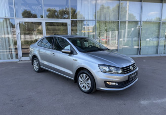 Подержанный автомобиль Volkswagen Polo Sedan 2019 года (3 фото)