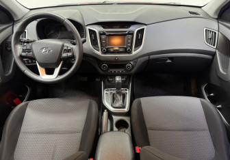Подержанный автомобиль Hyundai Creta 2017 года (10 фото)