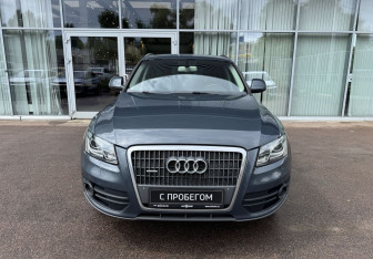 Подержанный автомобиль Audi Q5 2010 года (2 фото)