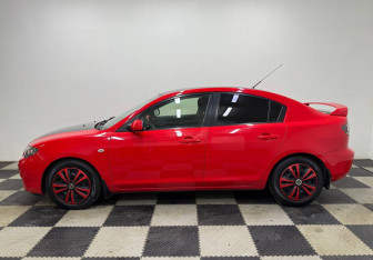 Подержанный автомобиль Mazda 3 Sedan 2008 года (8 фото)