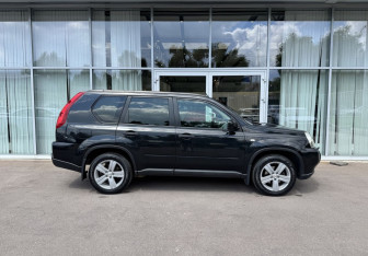 Подержанный автомобиль Nissan X-Trail 2007 года (4 фото)