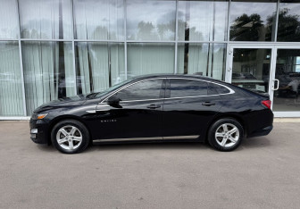 Подержанный автомобиль Chevrolet Malibu Sedan 2020 года (6 фото)