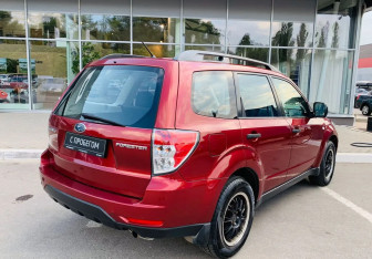 Подержанный автомобиль Subaru Forester Suv 2008 года (5 фото)