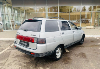 Подержанный автомобиль LADA (ВАЗ) 2111 2001 года (5 фото)