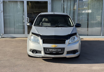 Подержанный автомобиль Chevrolet Aveo Hatchback 2009 года (2 фото)