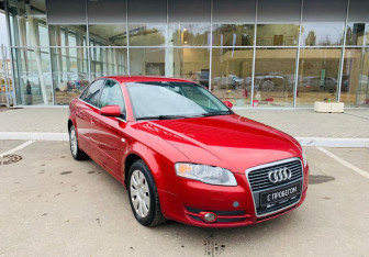 Подержанный автомобиль Audi A4 Sedan 2007 года (3 фото)