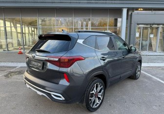 Подержанный автомобиль Kia Seltos 2020 года (5 фото)