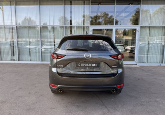 Подержанный автомобиль Mazda CX-5 2020 года (6 фото)