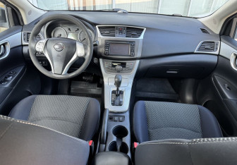 Подержанный автомобиль Nissan Sentra Sedan 2015 года (9 фото)