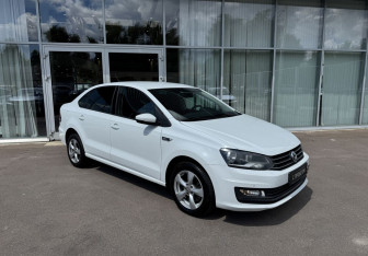 Подержанный автомобиль Volkswagen Polo Sedan 2018 года (3 фото)