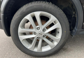 Подержанный автомобиль Nissan Juke 2018 года (12 фото)