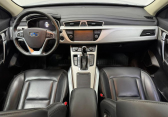 Подержанный автомобиль Geely Atlas 2020 года (11 фото)