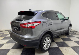 Подержанный автомобиль Nissan Qashqai 2018 года (5 фото)