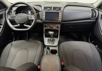 Подержанный автомобиль Hyundai Creta 2021 года (10 фото)