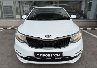 Подержанный автомобиль Kia Rio Hatchback 2016 года (2 фото)
