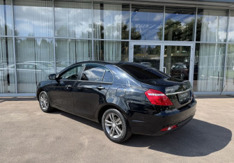 Подержанный автомобиль Geely Emgrand 7 2019 года (7 фото)