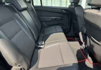 Подержанный автомобиль Opel Zafira Compactvan 2007 года (11 фото)
