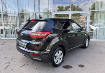 Подержанный автомобиль Hyundai Creta 2018 года (5 фото)