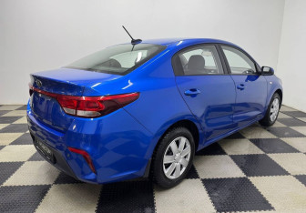 Подержанный автомобиль Kia Rio Sedan 2018 года (5 фото)