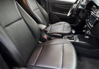 Подержанный автомобиль Kia Rio Hatchback 2020 года (9 фото)