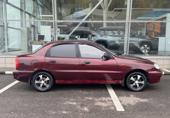 Подержанный автомобиль ЗАЗ Chance Sedan 2010 года (5 фото)