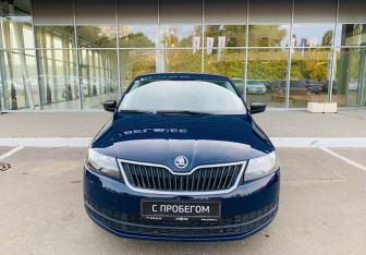 Подержанный автомобиль Skoda Rapid Liftback 2016 года (2 фото)