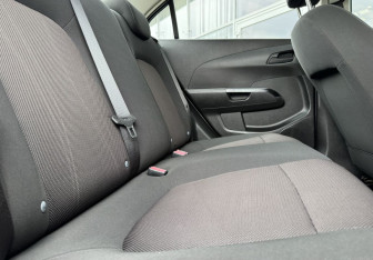 Подержанный автомобиль Chevrolet Aveo Sedan 2012 года (11 фото)