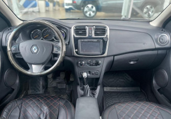 Подержанный автомобиль Renault Logan Sedan 2016 года (8 фото)