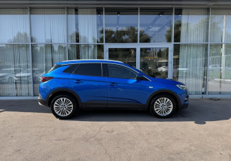 Подержанный автомобиль Opel Crossland X 2019 года (4 фото)