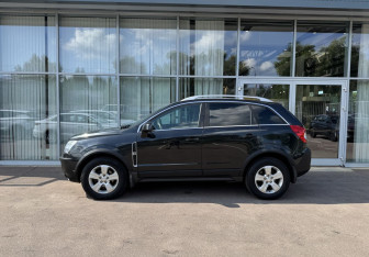 Подержанный автомобиль Opel Antara 2008 года (8 фото)