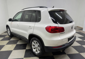 Подержанный автомобиль Volkswagen Tiguan 2013 года (7 фото)
