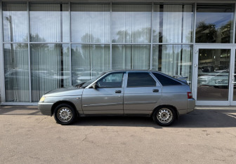 Подержанный автомобиль LADA (ВАЗ) 2112 2005 года (8 фото)
