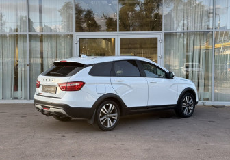 Подержанный автомобиль LADA (ВАЗ) Vesta Wagon 2019 года (5 фото)