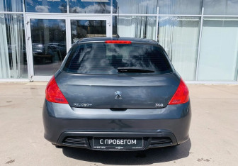 Подержанный автомобиль Peugeot 308 Hatchback 2010 года (6 фото)