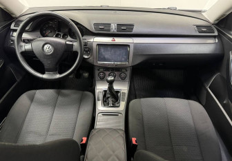 Подержанный автомобиль Volkswagen Passat Sedan 2008 года (10 фото)