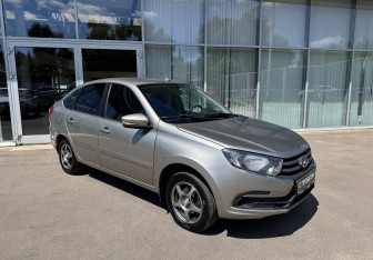 Подержанный автомобиль LADA (ВАЗ) Granta Hatchback 2020 года (3 фото)