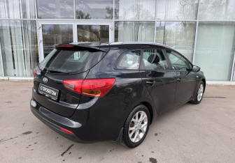 Подержанный автомобиль Kia Ceed Wagon 2014 года (5 фото)