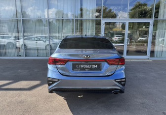 Подержанный автомобиль Kia Cerato Sedan 2018 года (6 фото)