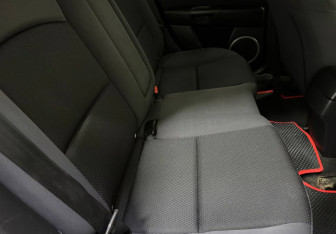 Подержанный автомобиль Mazda 3 Sedan 2008 года (11 фото)