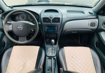 Подержанный автомобиль Nissan Almera Classic 2007 года (11 фото)