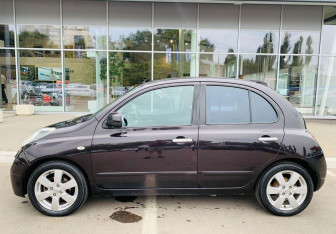 Подержанный автомобиль Nissan Micra Hatchback 2010 года (8 фото)