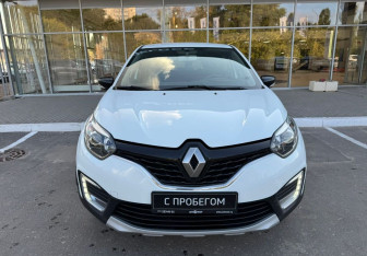 Подержанный автомобиль Renault Kaptur 2016 года (2 фото)