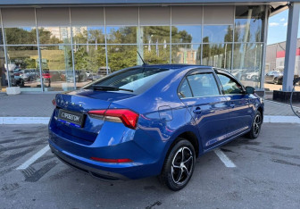 Подержанный автомобиль Skoda Rapid Liftback 2021 года (6 фото)