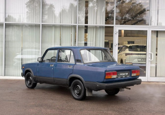 Подержанный автомобиль LADA (ВАЗ) 2107 2008 года (7 фото)