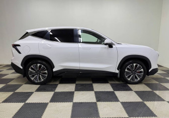 Подержанный автомобиль Jetour Dashing 2023 года (4 фото)