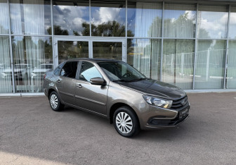 Подержанный автомобиль LADA (ВАЗ) Granta Sedan 2019 года (3 фото)