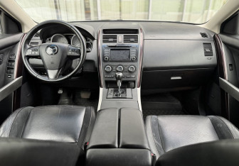 Подержанный автомобиль Mazda CX-9 2013 года (9 фото)