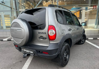 Подержанный автомобиль Chevrolet Niva 2017 года (5 фото)
